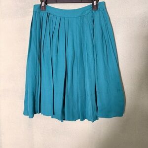 Talbots Teal  Blue A-Line Silk Pleated Skirt Quiet Luxury Demure  Sz 6